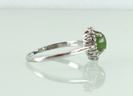 Witgouden karaat ring cabochon jade en diamant