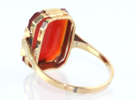 Vintage gouden ring met facetgeslepen carneool