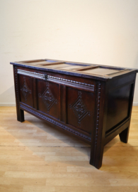 Antieke Engelse kist ca 1700