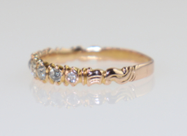 Antieke roségouden ring met 7 diamanten