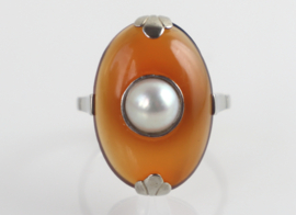 Antieke Art Deco gouden ring met carneool en parel