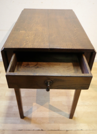 Antieke Engelse Pembroketafel
