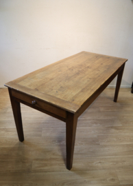 Antieke Franse tafel