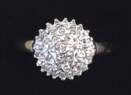 Gouden ring met diamantjes