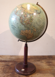 Antieke Nederlandse globe, Dr. Neuse/Bijleveld ca. 1925