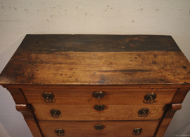 Antieke Hollandse chiffonière