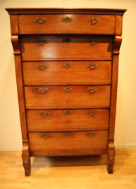 Antieke Hollandse chiffonière