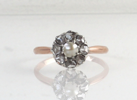 Antieke gouden ring met roosdiamant en parel