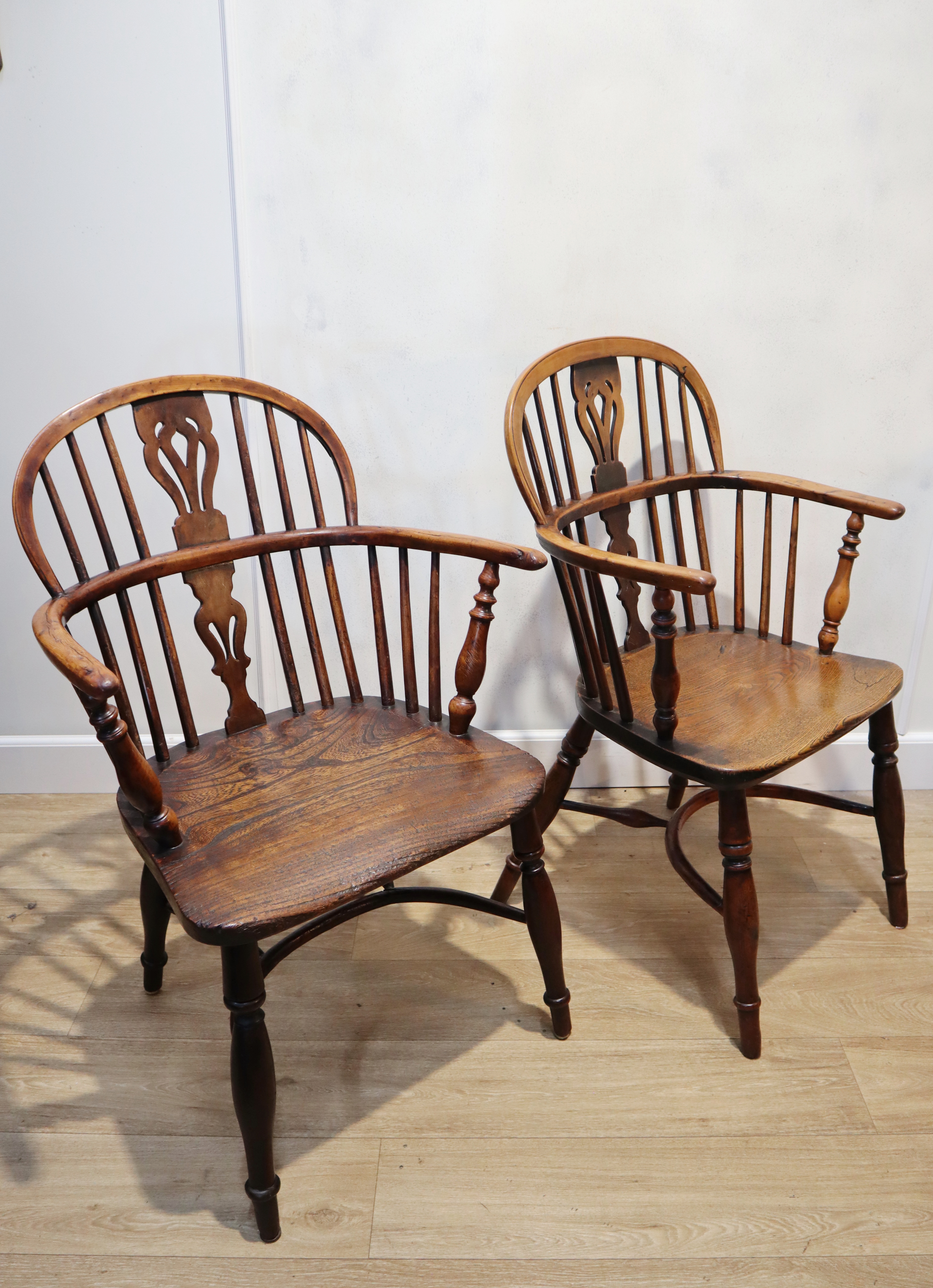 Set antieke Windsor armstoelen, taxushout