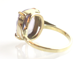 Vintage gouden ring met violette spinel, jaren ‘30/’40.