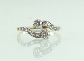 Antieke goud platina ring met oud slijpsel en roosdiamanten