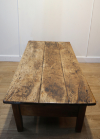 Antieke Spaanse salontafel