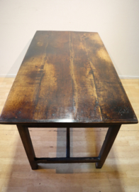 Antieke Engelse tafel 18e eeuw