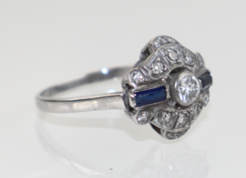 Antieke Art Deco witgouden ring met diamant en saffier