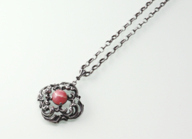 Zilveren hanger rhodochrosiet aan jasseron collier