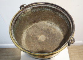 Antieke koperen bak