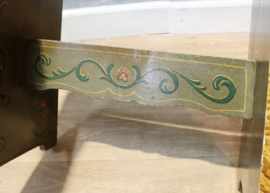 Beschilderd antiek Fries krukje