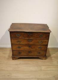 Antieke Hollandse commode, 18e eeuw