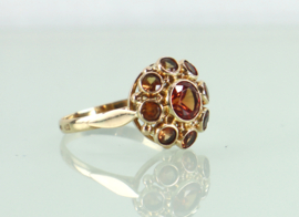 Vintage gouden ring met oranje saffieren