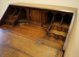 Antieke Engelse secretaire