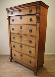 Antieke Hollandse chiffonière
