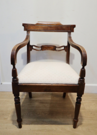 Antieke Engelse burostoel, armstoel.