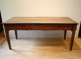 Antieke Franse tafel
