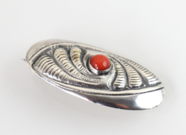 Art Deco zilveren broche bloedkoraal, Gebr. Reggers