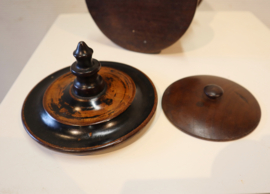 Antieke houten tabakspot