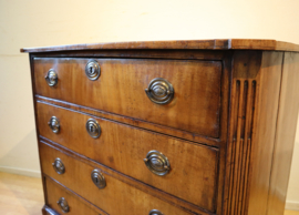 Antieke Louis Seize commode, 18e eeuw.