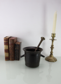 Antieke bronzen vijzel