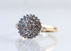 Gouden ring met diamantjes