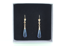 Antieke gouden oorbellen met blauwe steen