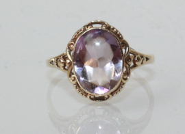Antieke 14 karaat gouden ring met amethist
