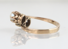 Antieke roségouden ring met twee parels in kroonzetting