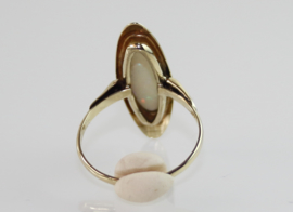 Vintage gouden ring met opaal