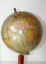 Antieke Nederlandse  globe, 1934