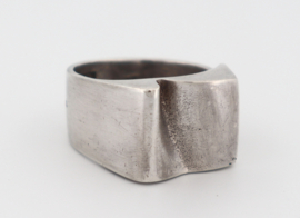 Zilveren ring Matti J. Hyvärinen Sirokoru 1975
