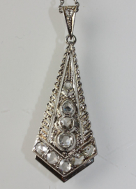 Prachtige witgouden  Art Deco hanger met roosgeslepen diamanten ca. 1910