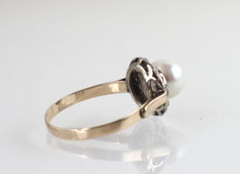 Antieke Art Deco gouden ring met parel en diamantjes