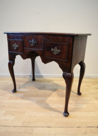 Antiek Engels wandtafeltje, lowboy