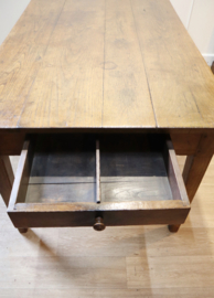 Antieke Franse tafel