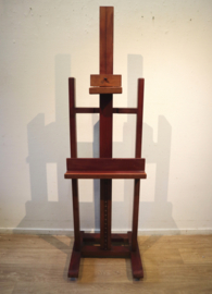 Oude houten schildersezel