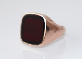 Antieke gouden zegelring met agaat