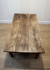 Antieke Spaanse salontafel