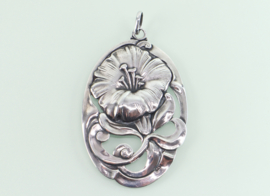 Grote zilveren Jugendstil hanger