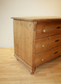 Antieke grenenhouten Hollandse commode