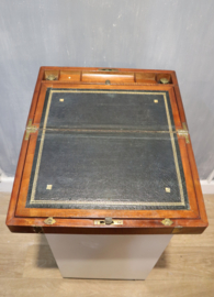 Antieke Engelse schrijfkist met geheime vakjes