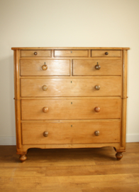 Antieke Engelse vruchtenhouten commode, 19e eeuw