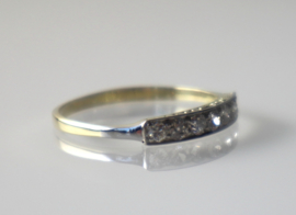 Antieke rijring met zeven diamanten, ca. 1920
